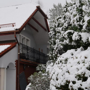 Domek i Apartamenty Zacisze